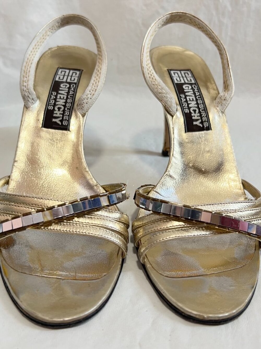 Vintage 70s Givenchy high heel sandals gold leather mirror size 7 slingback - Picture 2 of 13